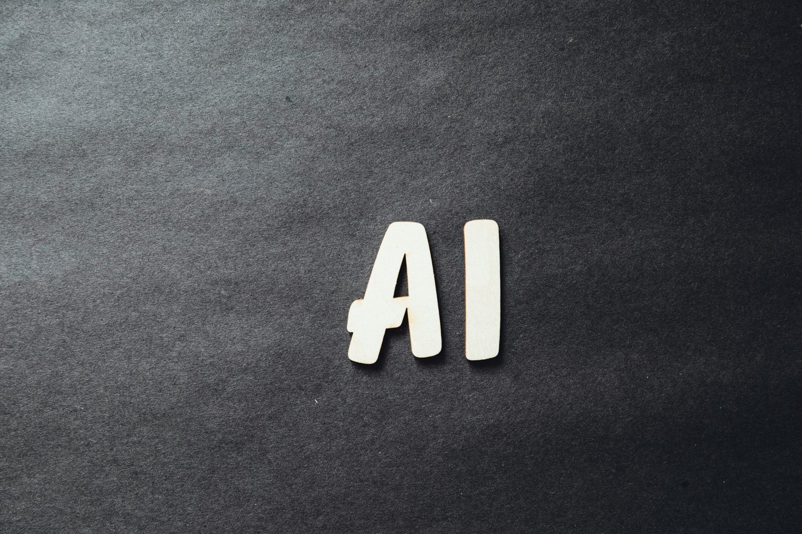 How to Use AI to Find Freelance Clients (Profiles, Pitches, and Follow-Ups)